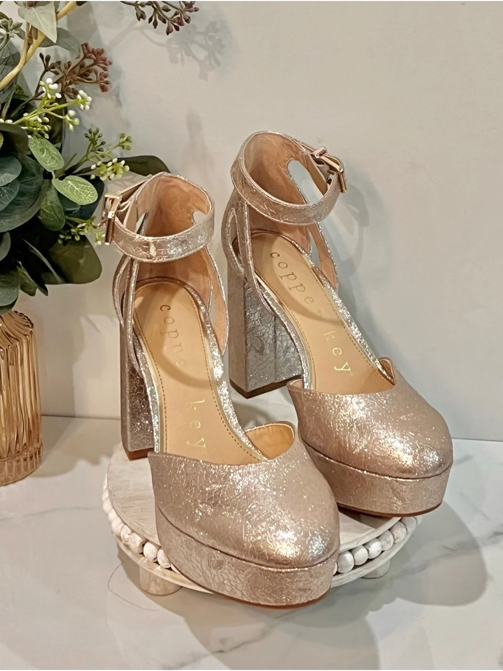 Copper Key Women's Metallic Platform Ankle-Strap Pumps size 6.5